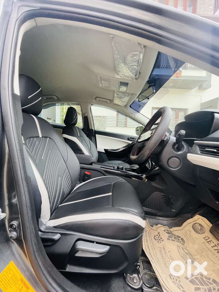 Tata Nexon Creative 1.2 Revotron Petrol 6 Amt, 2026, Petrol