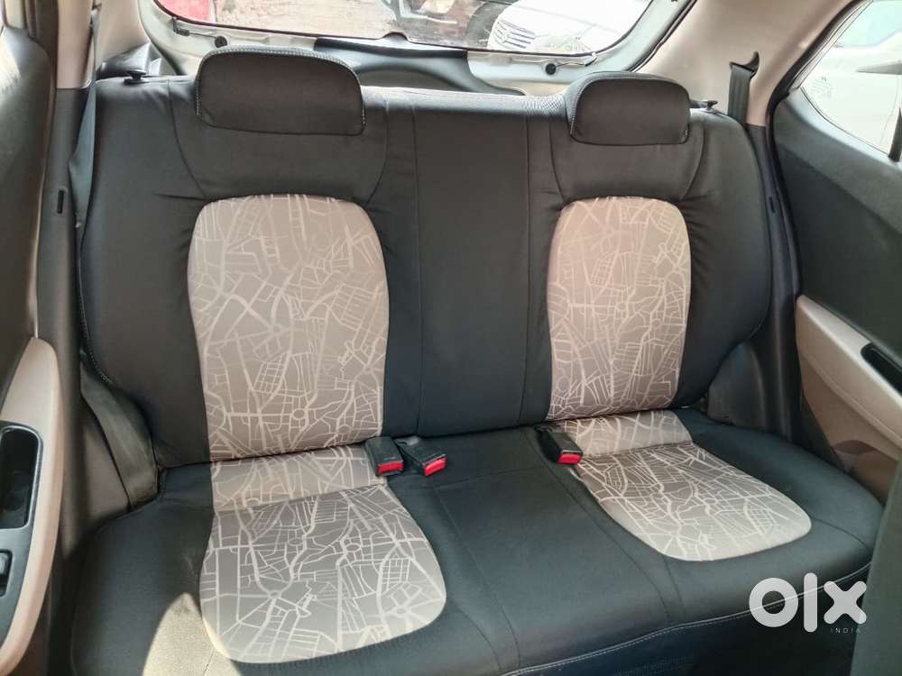 Hyundai Grand I10 1.2 Crdi Sportz Option, 2016, Petrol