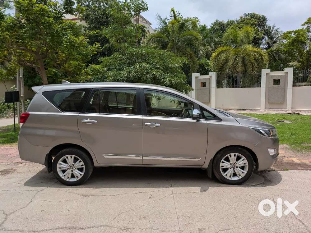 Toyota Innova Crysta 2019