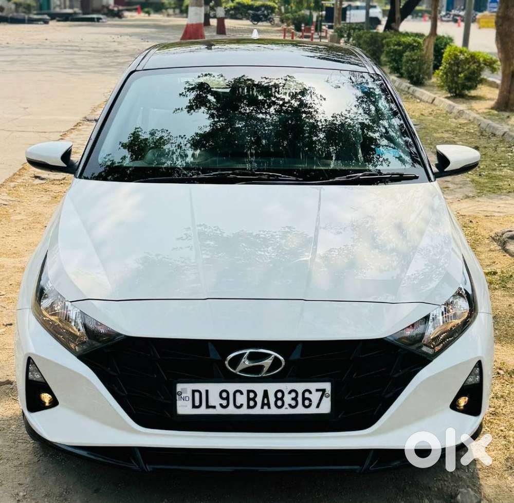 Hyundai I20 Sportz 1.2 Ivt Dual Tone, 2023, Petrol