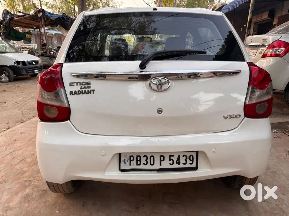 Toyota Etios Liva 2015