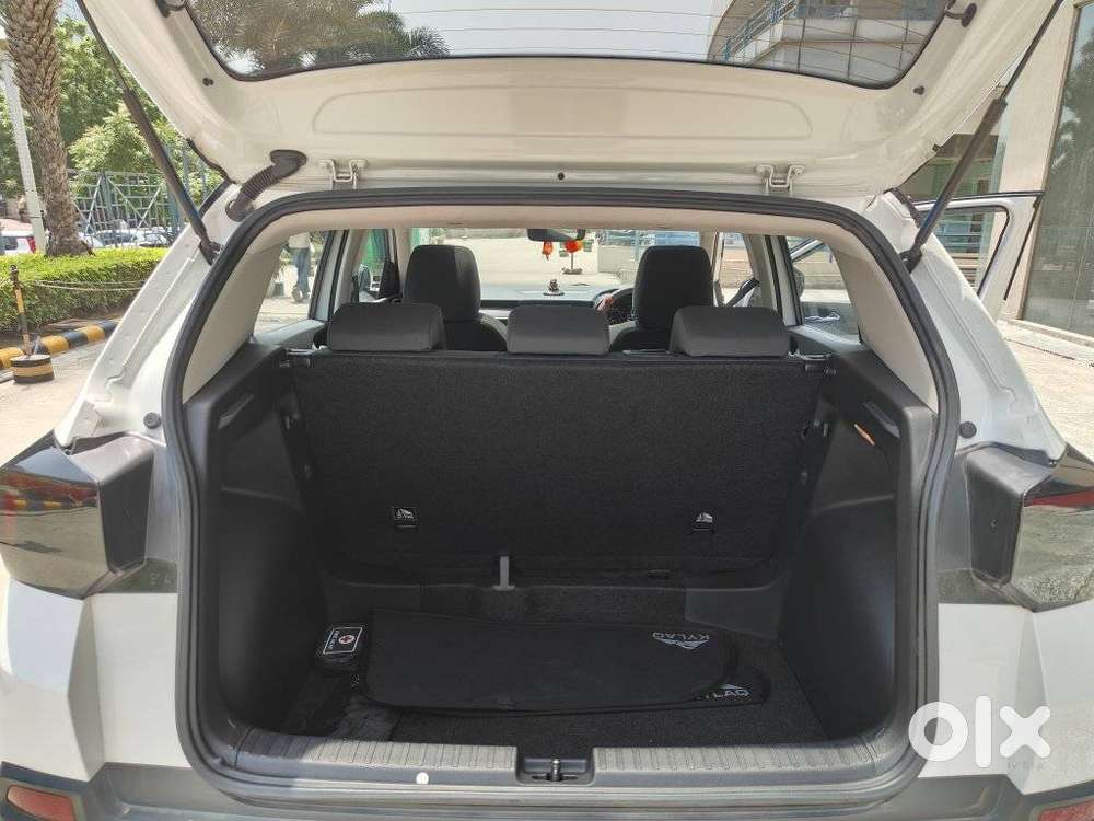 Skoda Kylaq Signature, 2026, Petrol