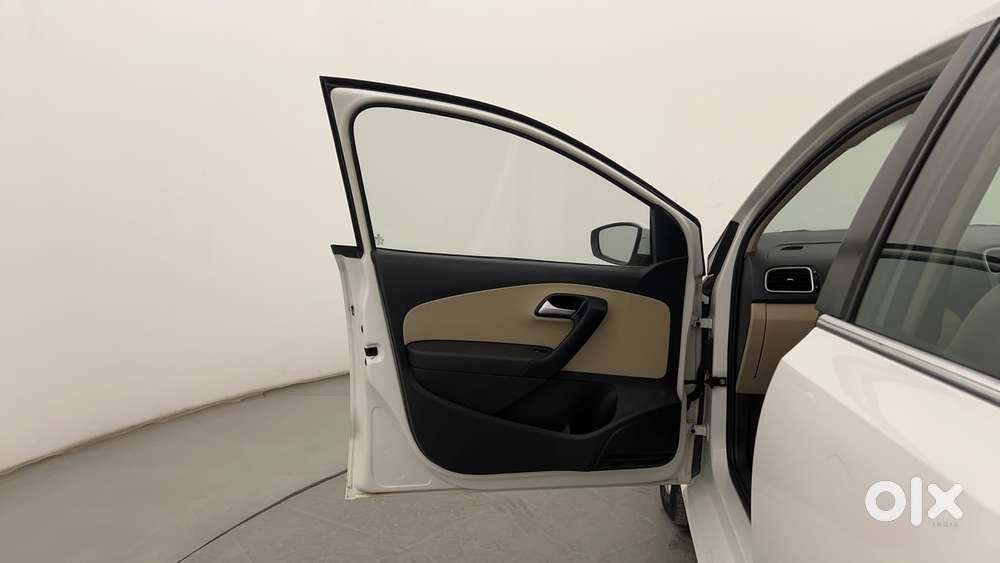 Volkswagen Polo 2009-2013 Petrol Highline 1.2l, 2016, Petrol