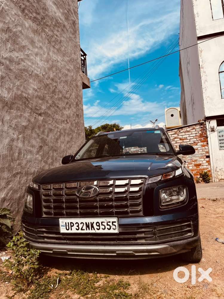 Hyundai Venue Petrol 2023