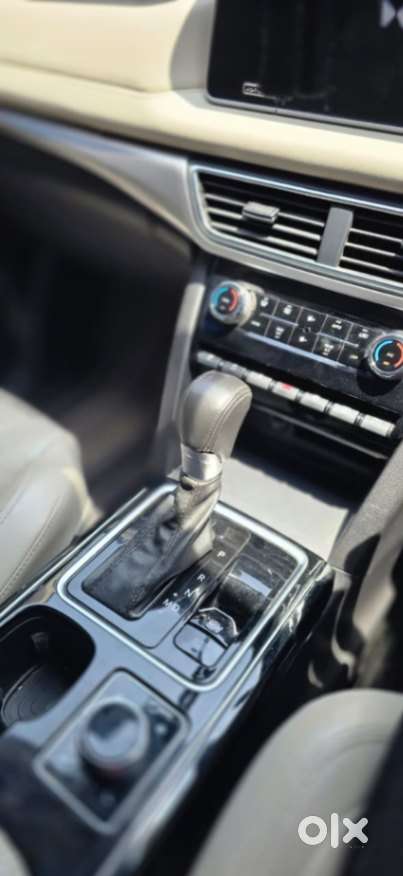 Mahindra Xuv700 2.2 Ax 7 Diesel At Luxury Pack Str, 2023, Diesel
