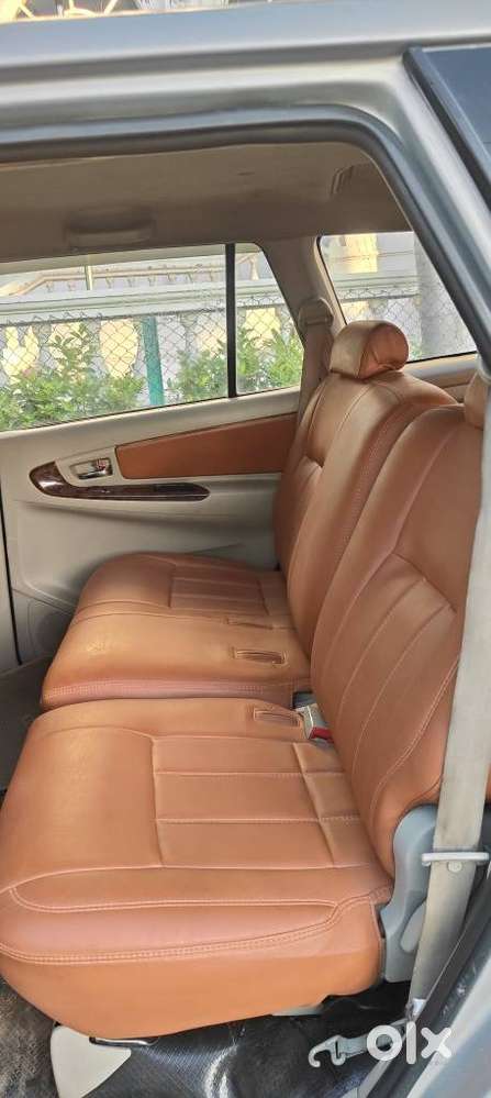Toyota Innova 2.5 Vx (diesel) 7 Seater Bs Iv, 2014, Diesel