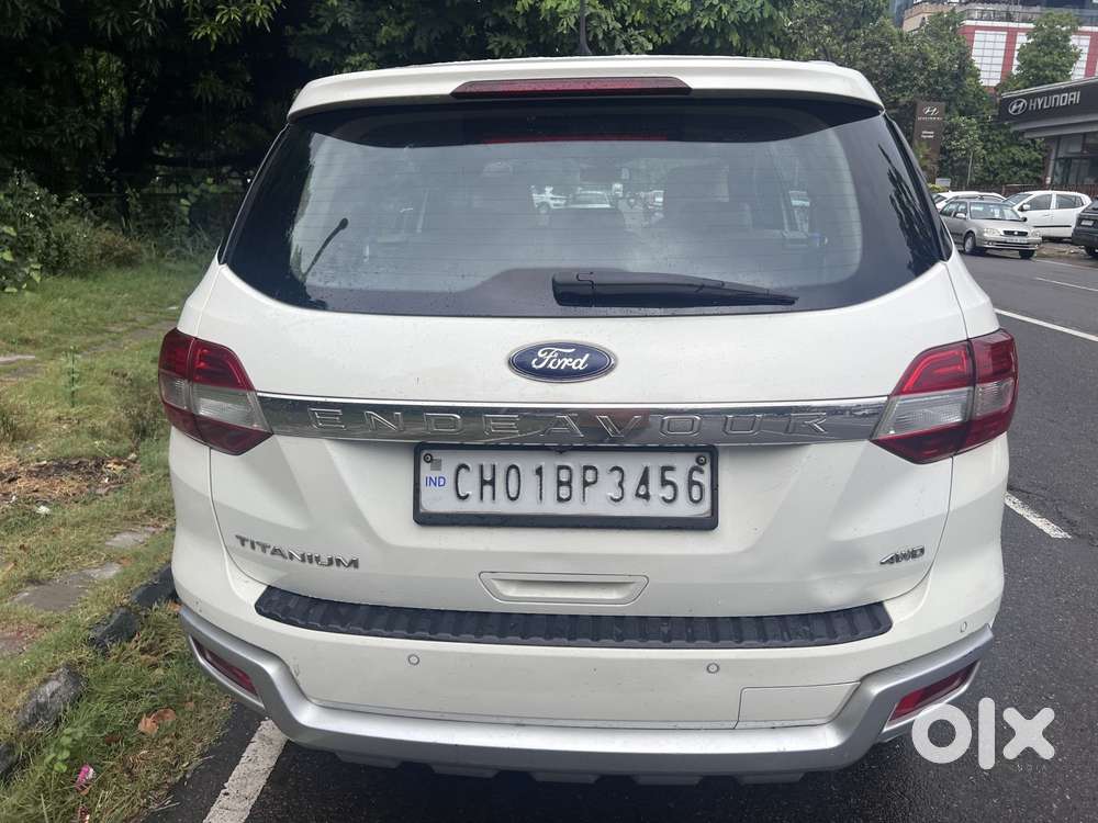 Ford Endeavour 3.2 Titanium At 4x4, 2016, Diesel