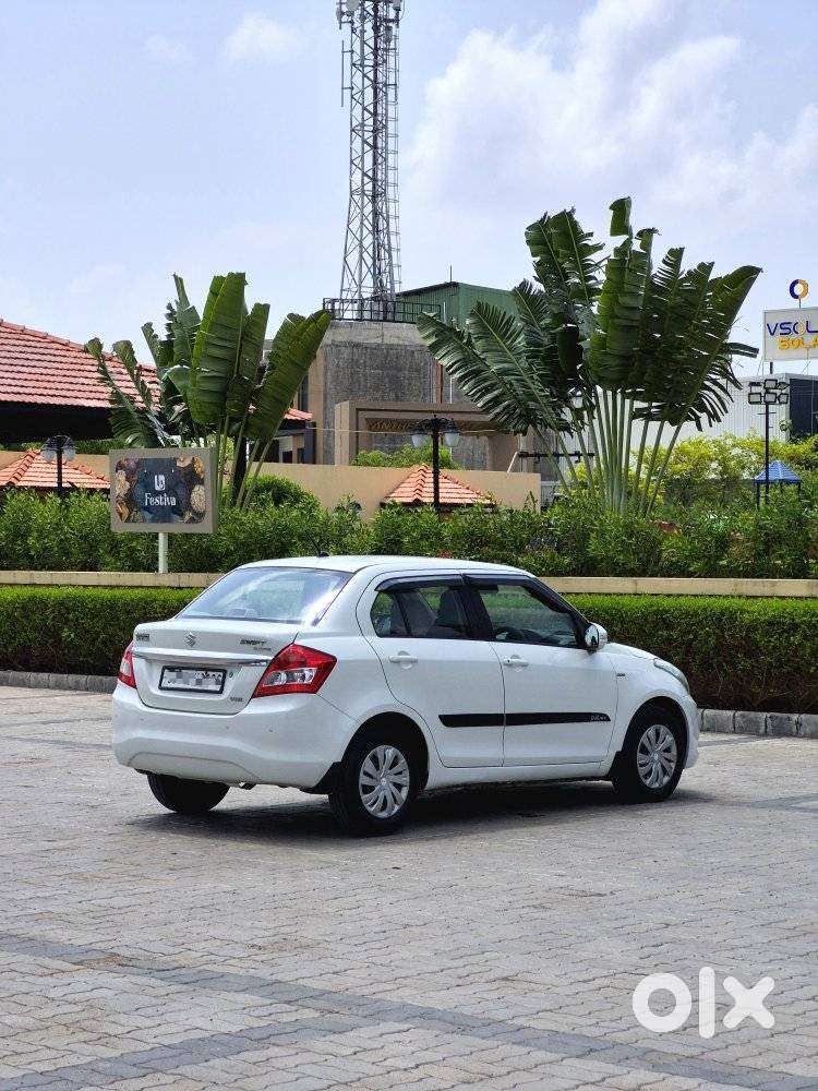 Maruti Suzuki Swift Dzire Vdi Optional, 2015, Diesel