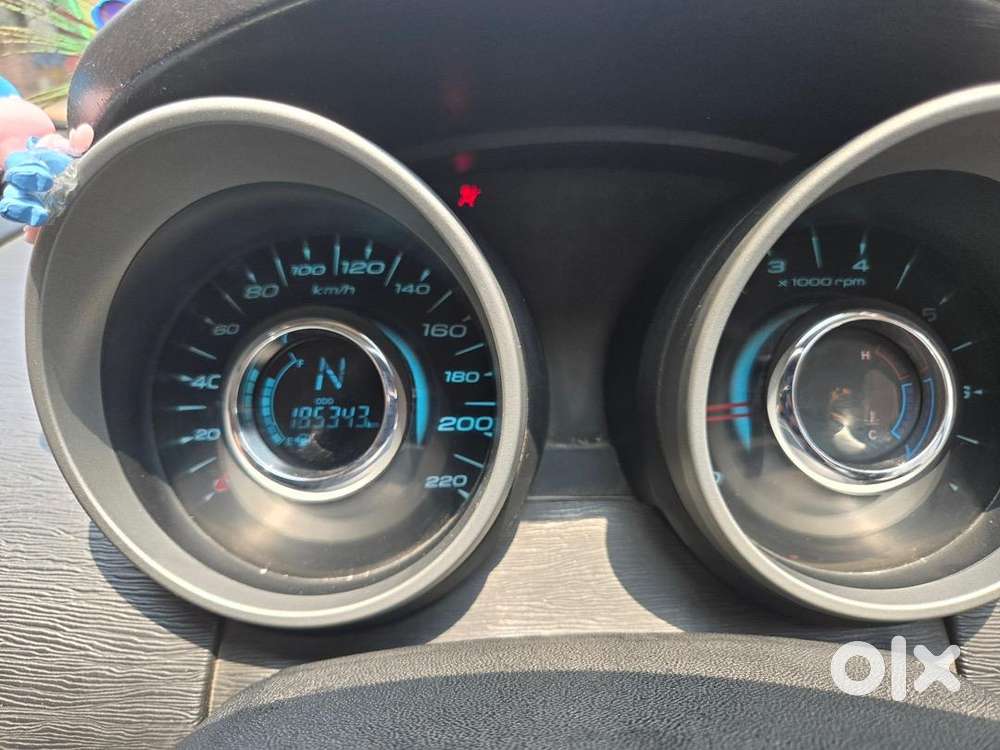 Mahindra Xuv500 2017 Diesel 185000 Km Driven