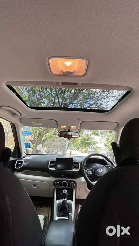 Hyundai Venue 2022 Petrol 41000 Km Driven