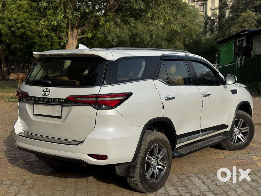 Toyota Fortuner [2021-ongoing] 2.8 2wd Diesel At, 2022, Diesel