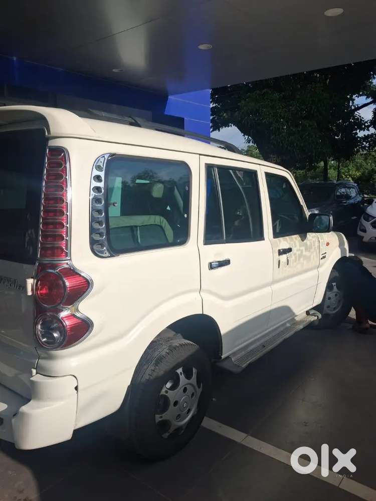Mahindra Scorpio 2014 Diesel Manual