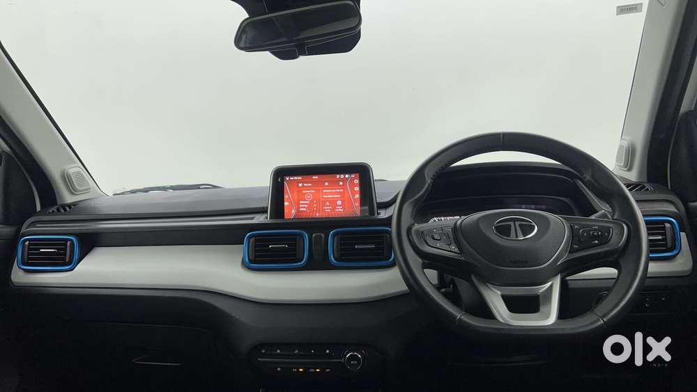 Tata Punch Creative Dual Tone Amt Sunroof, 2024, Petrol