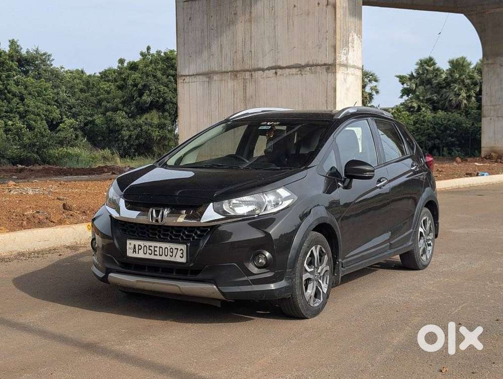 Honda Br-v I-vtec V Mt, 2017, Petrol