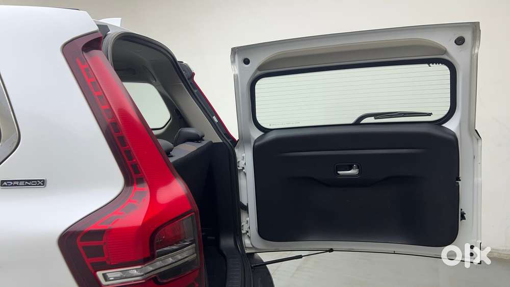 Mahindra Scorpio N Z8 L Petrol Mt 7 Str, 2023, Petrol