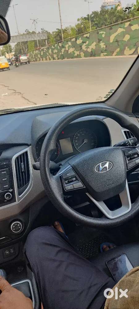Hundai Creta Car 2018 Petrol Rs 725000