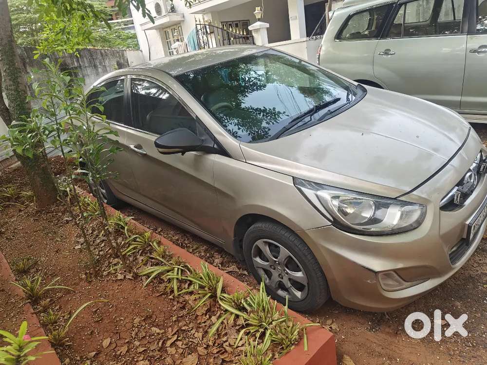 Hyundai Verna 2011 Cng & Hybrids 130000 Km Driven