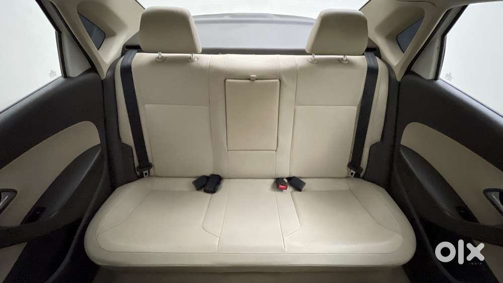 Volkswagen Vento 2010-2013 Petrol Highline, 2013, Petrol