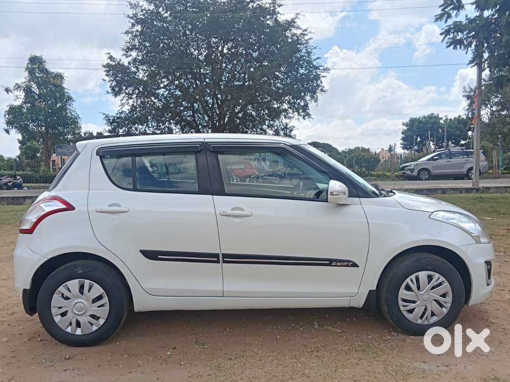 Maruti Suzuki Swift Vxi Cng, 2016, Petrol