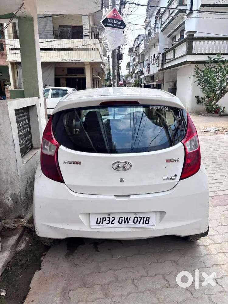 Hyundai Eon 2016 Petrol Well Maintained And First Owner
