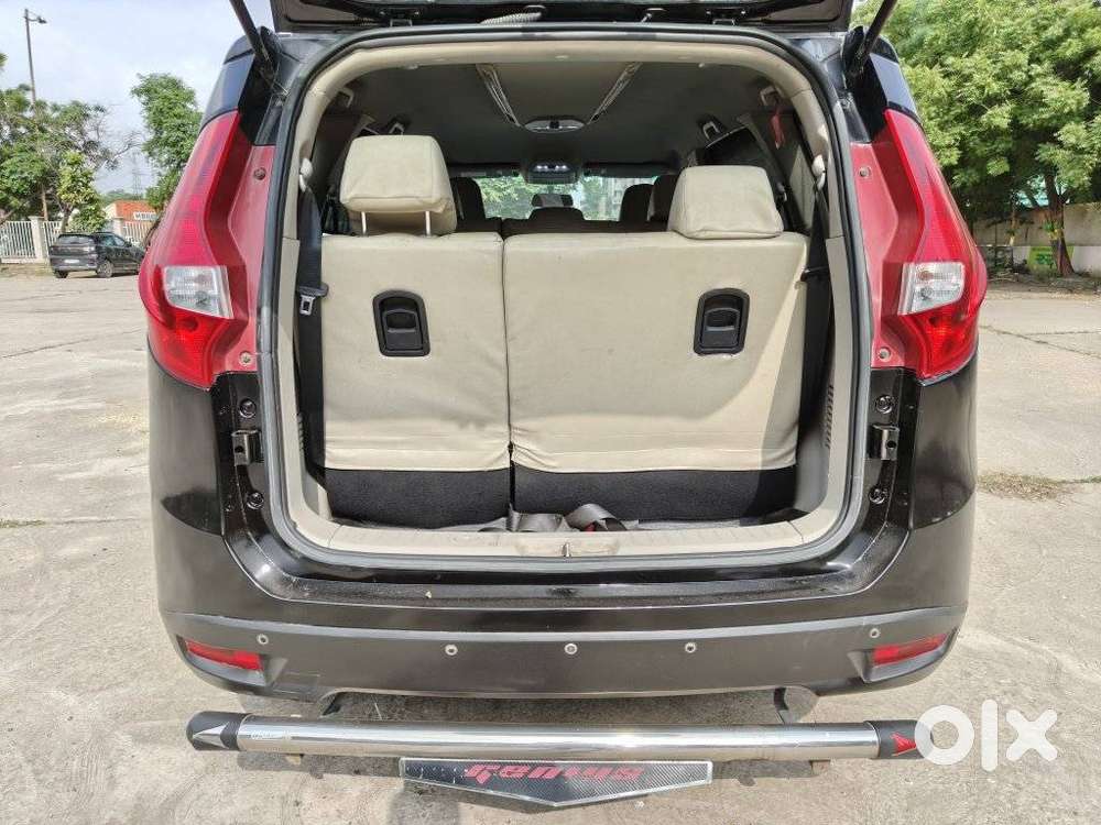 Mahindra Marazzo M6 8str, 2018, Diesel