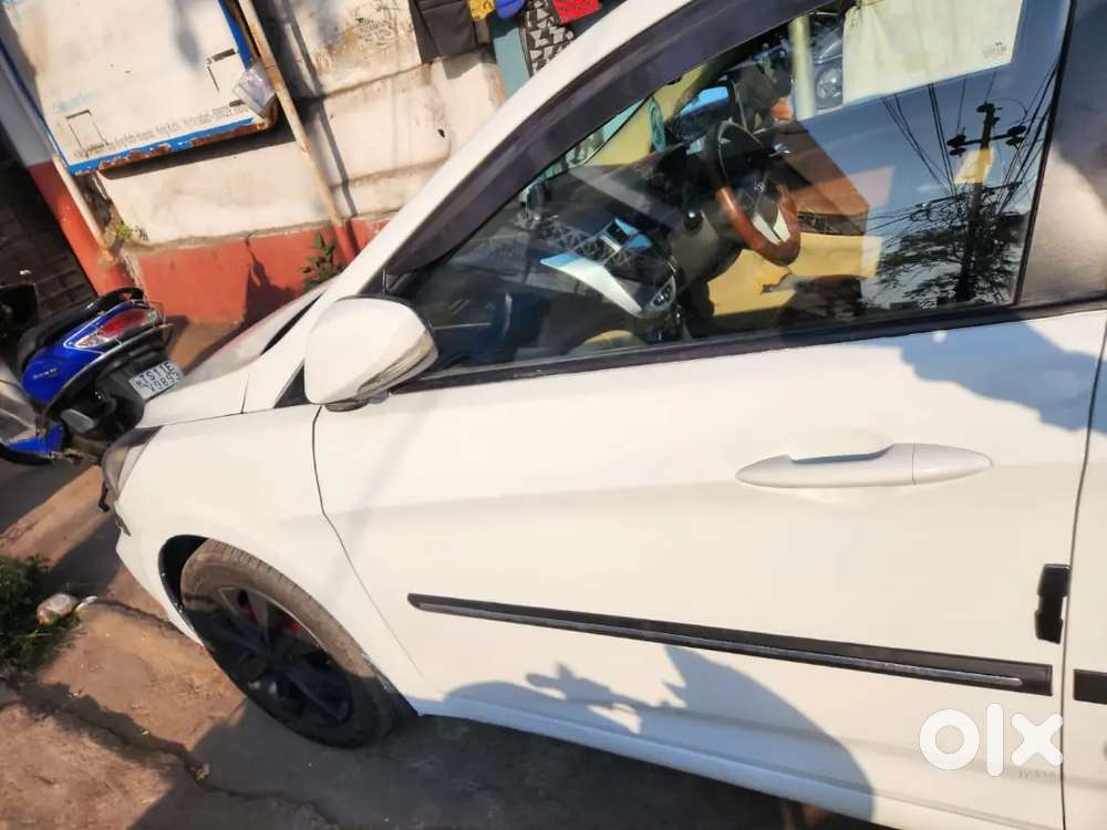Hyundai Fluidic Verna 2013