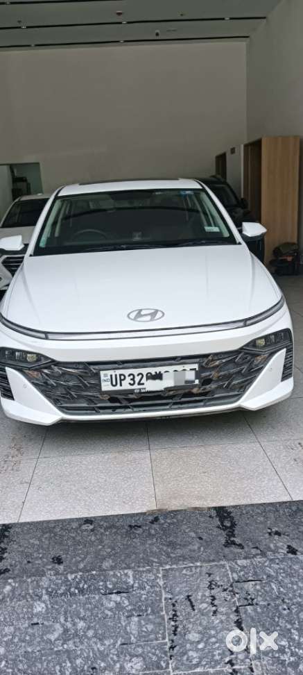 Hyundai Verna 1.5 Mpi Mt Sx (o), 2025, Petrol