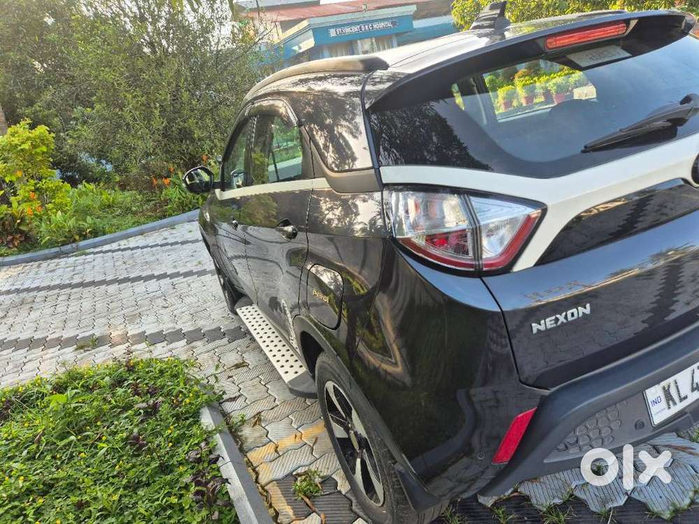 Tata Nexon 1.2 Revotron Xza Plus (o) Amt, 2019, Petrol