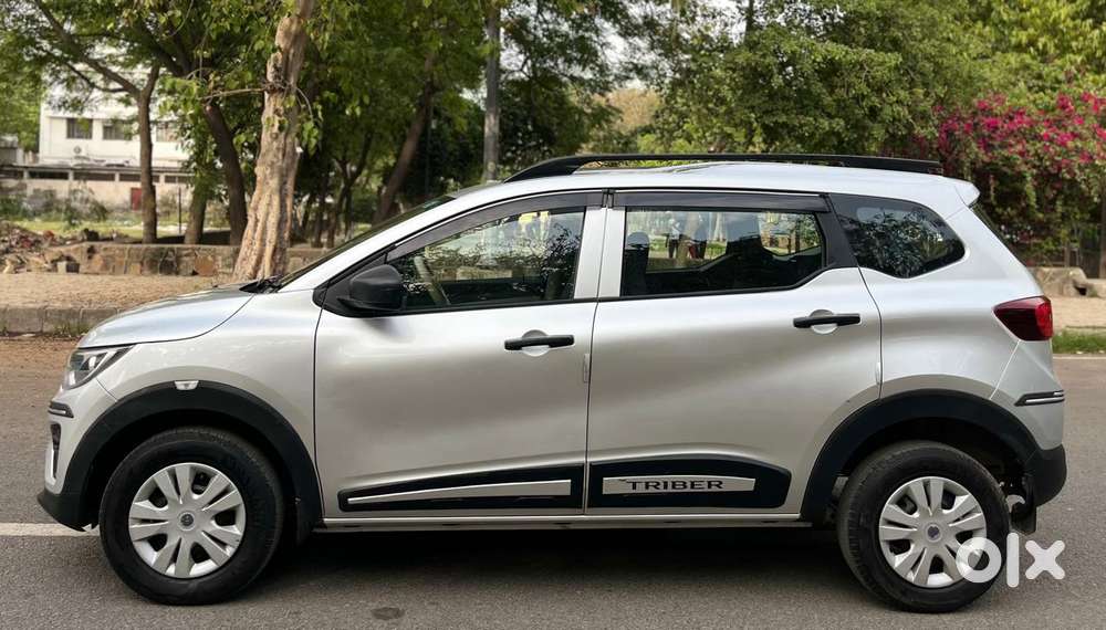 Renault Triber 1.0 Rxe, 2024, Petrol