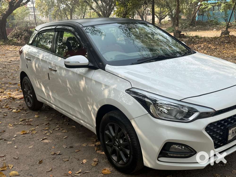 Hyundai I20 Asta 1.4 At Vtvt, 2018, Petrol