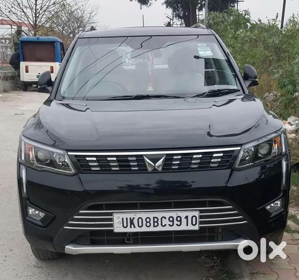 Mahindra Xuv300 W8 Optional Aug.23 Diesel 30000 Km Single Hand Driven