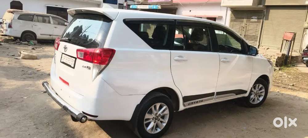 Innova Crysta 2017 Model