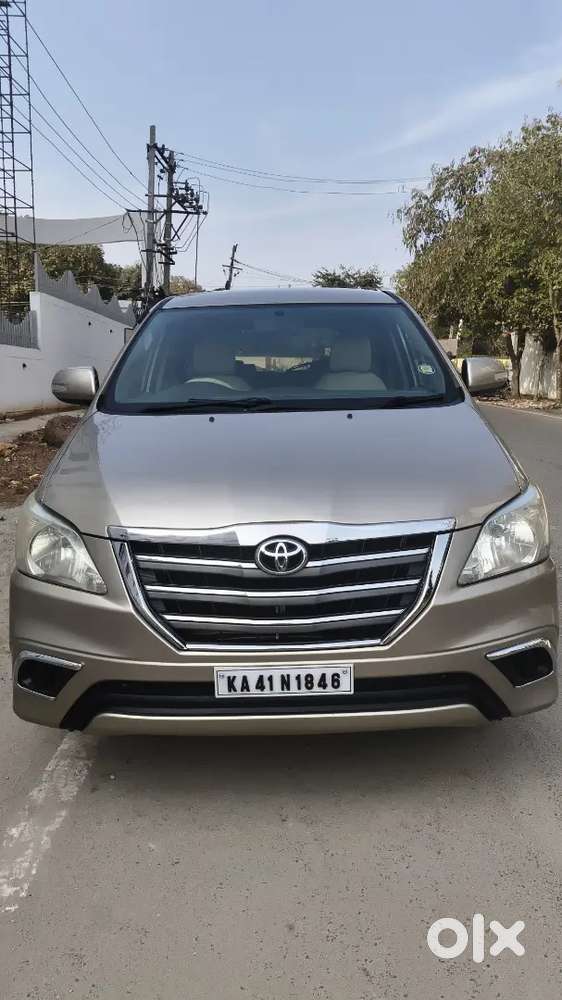 Toyota Innova 2010 Diesel Well Maintained