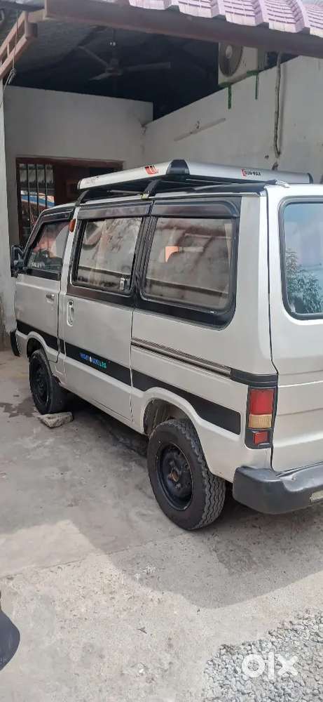 Maruti Suzuki Omni 5-seater 2012
