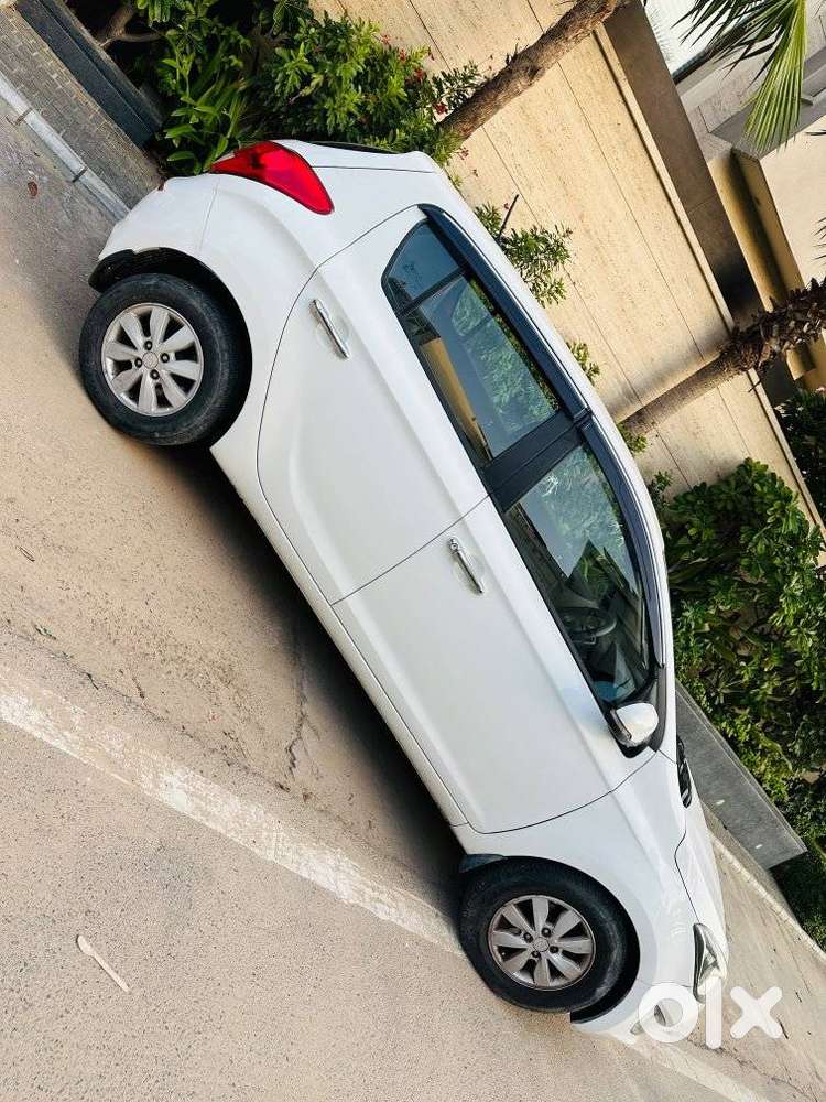 Hyundai I20 Sportz 1.4 Crdi 6 Speed Bs-iv, 2013, Diesel