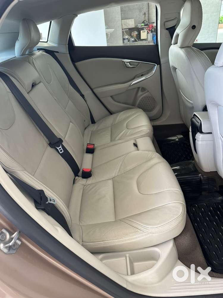 Volvo V40 Cross Country 2014