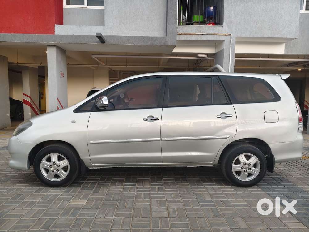 Toyota Innova 2.5 V 7 Str, 2006