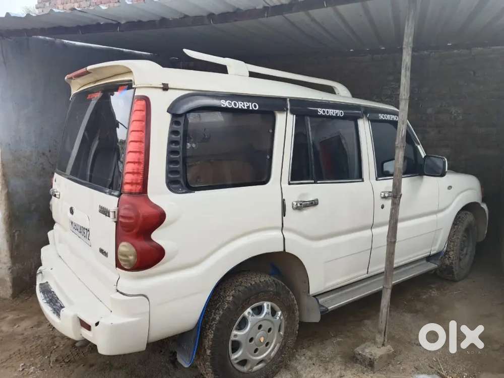 Good Condition, Single Hand Use, Diesel Fuel, 2010 Model