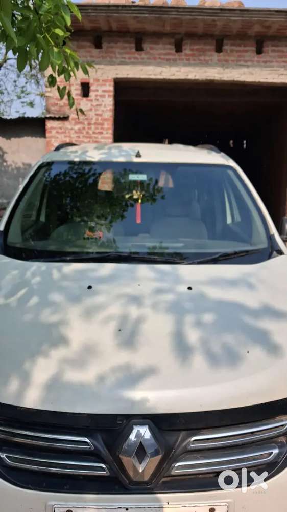 Renault Lodgy 2017 Diesel 106980 Km Driven