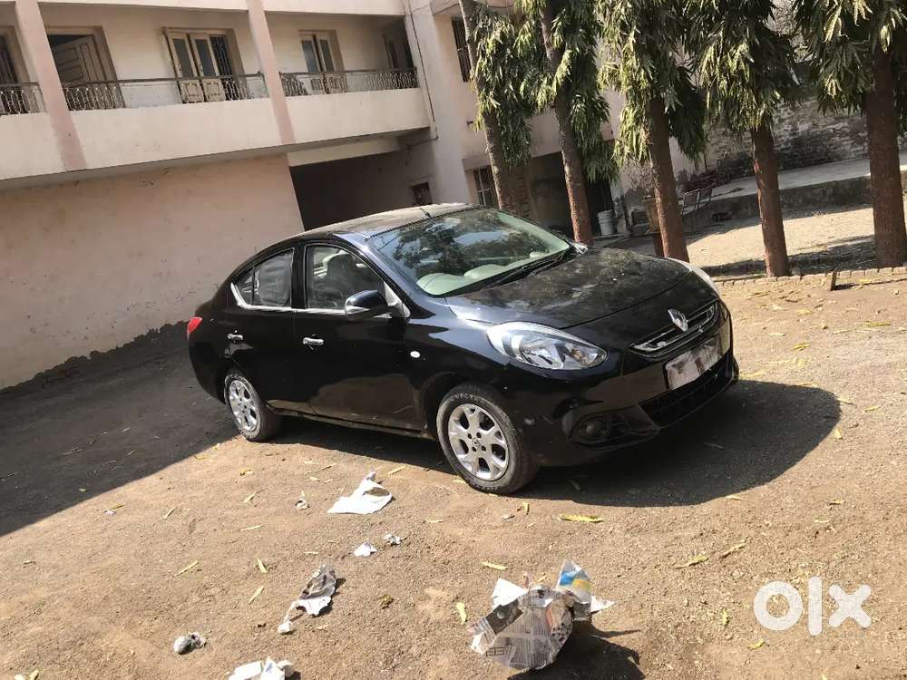 Well Maintained And Luxurious Feel In This Car