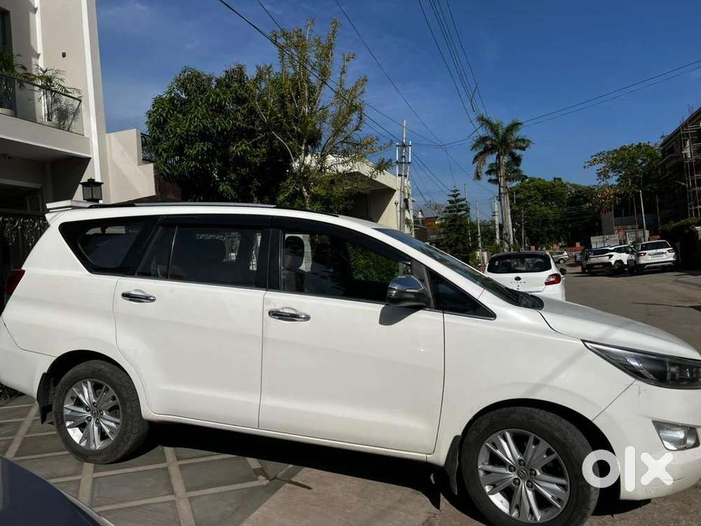 Toyota Innova Crysta 2018 Diesel 146000 Km Driven