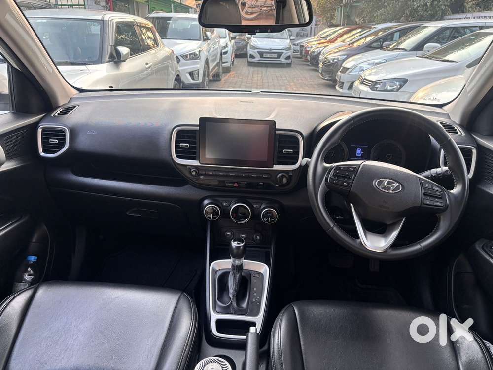 Hyundai Venue Petrol Dct Top Model Sunroof Automatic 2019