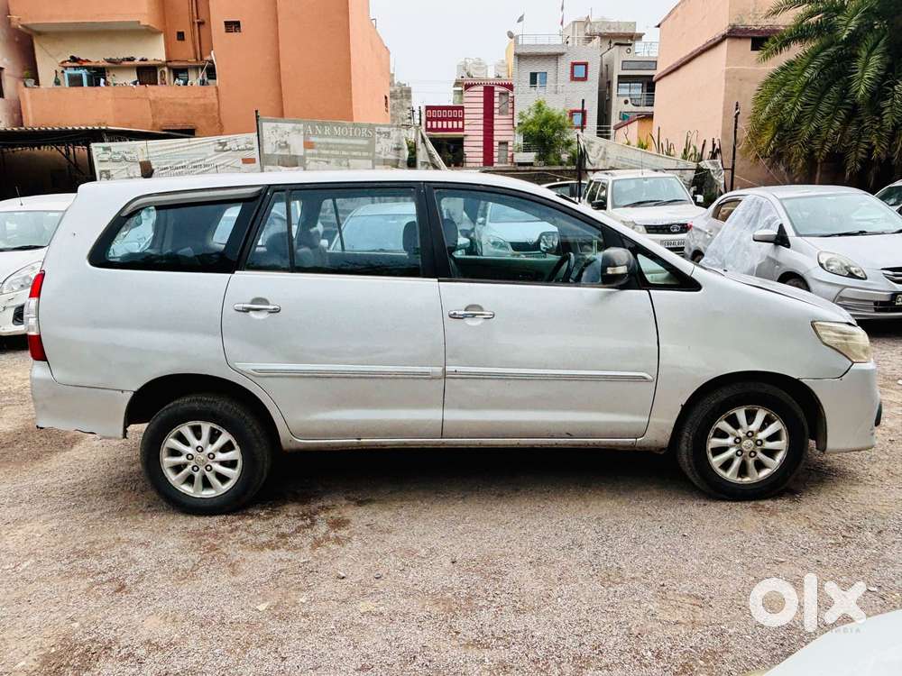 Toyota Innova 2.5 V 7 Str, 2012, Diesel