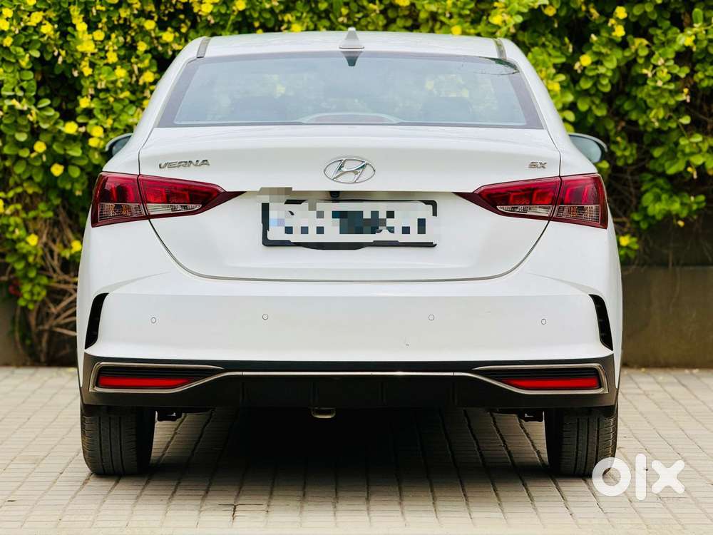 Hyundai Verna 1.5 Sx Petrol Mt, 2022, Petrol