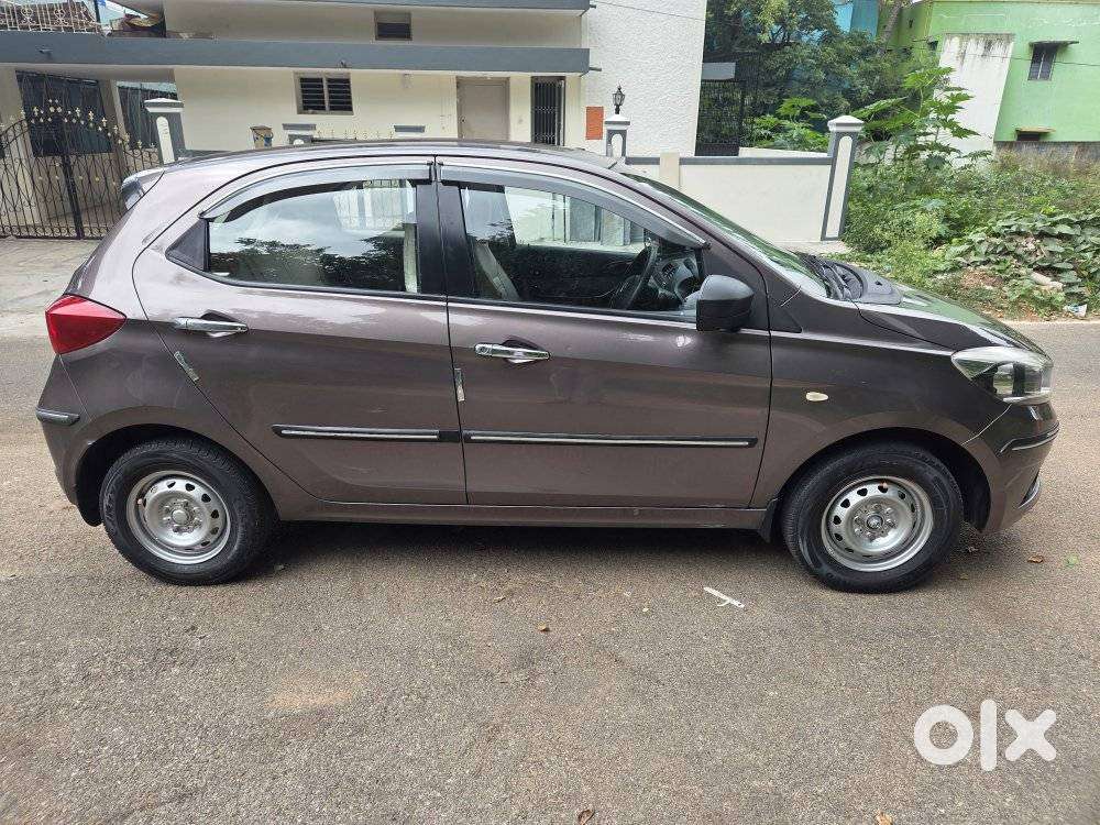 Tata Tiago Xe, 2016, Petrol