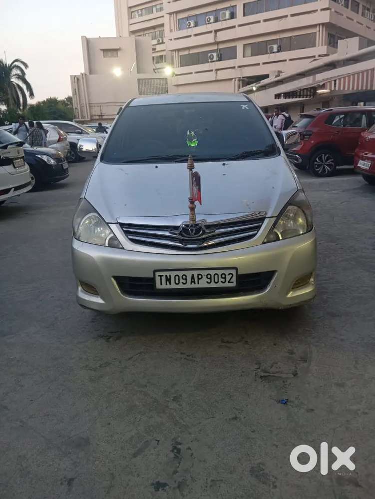 Toyota Innova 2005 Diesel 200000 Km Driven
