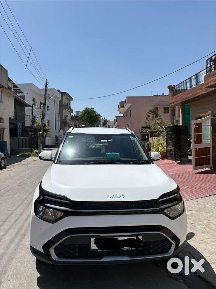 Kia Carens 2023 Diesel Well Maintained