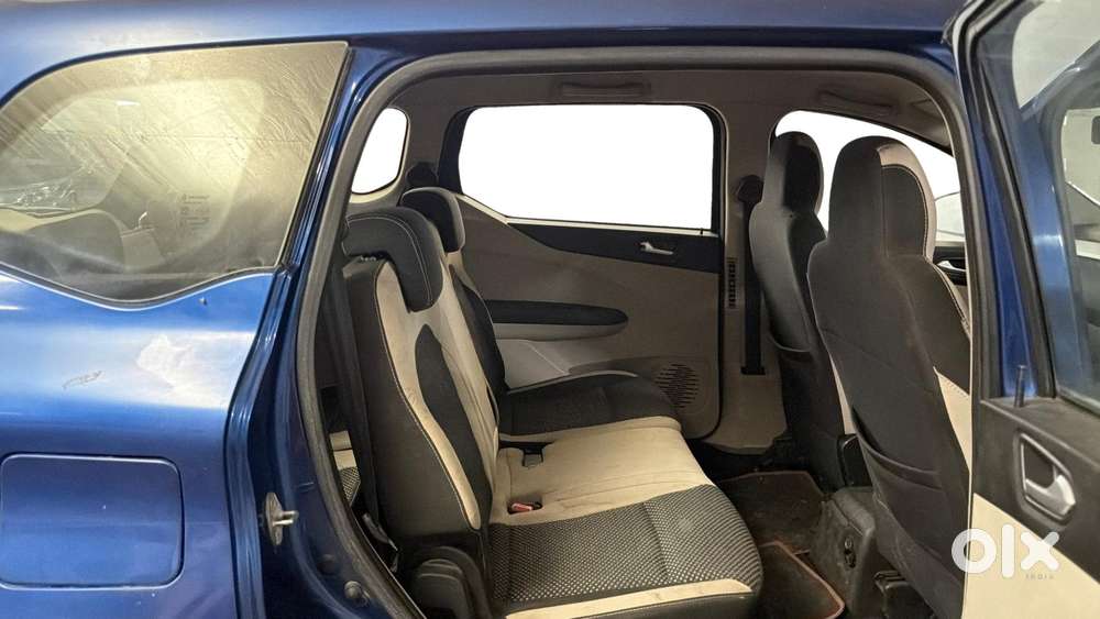 Renault Triber Rxz, 2021, Petrol