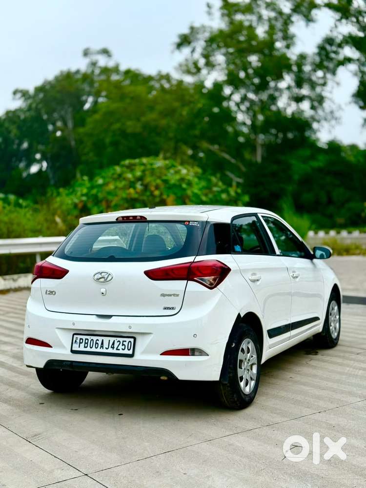Hyundai I20 Sportz 1.2 Bs-iv, 2017, Petrol