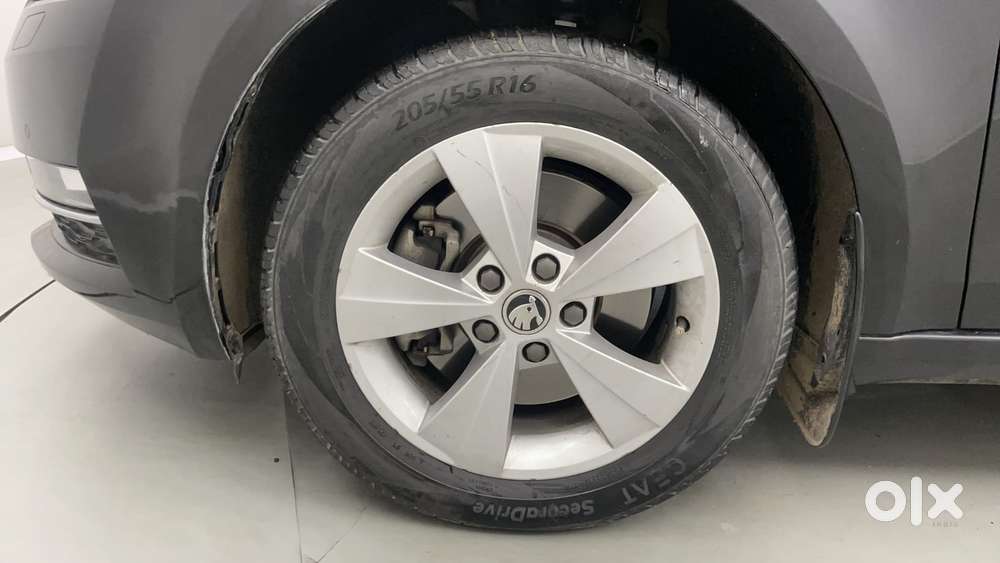 Skoda Octavia 1.8 Tsi Style At, 2017, Petrol